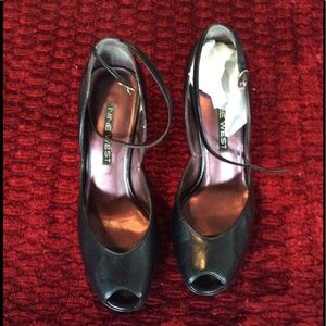 Nine West black leather heels